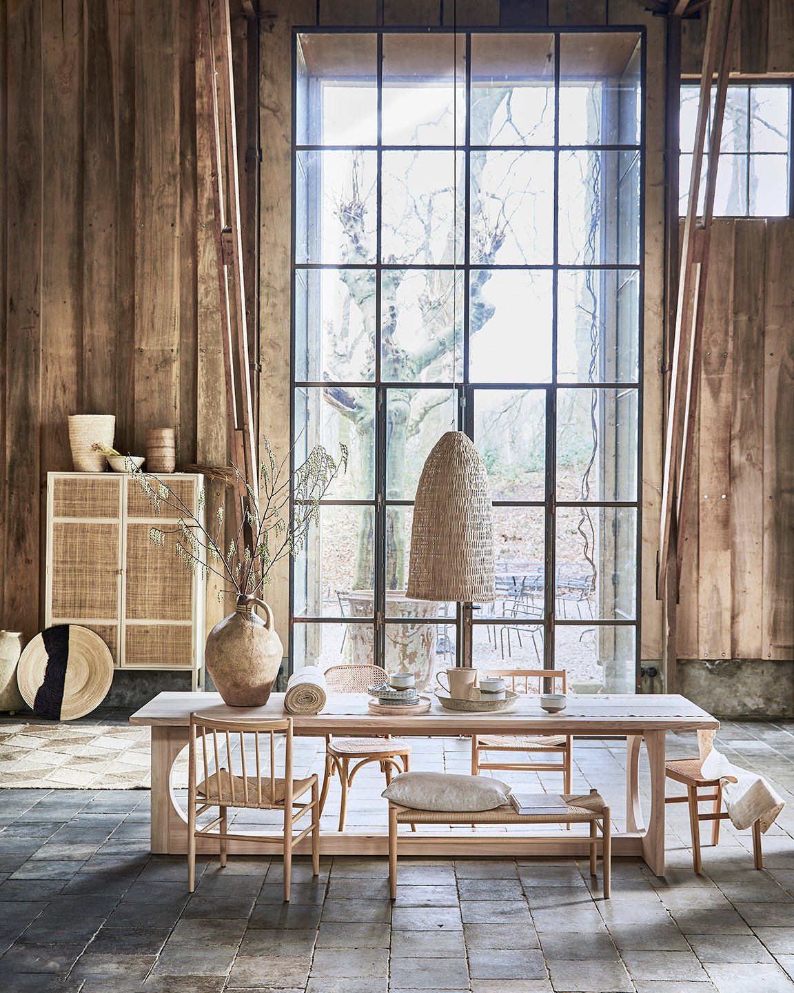 rechthoekige design tafel eiken loupe sfeerbeeld