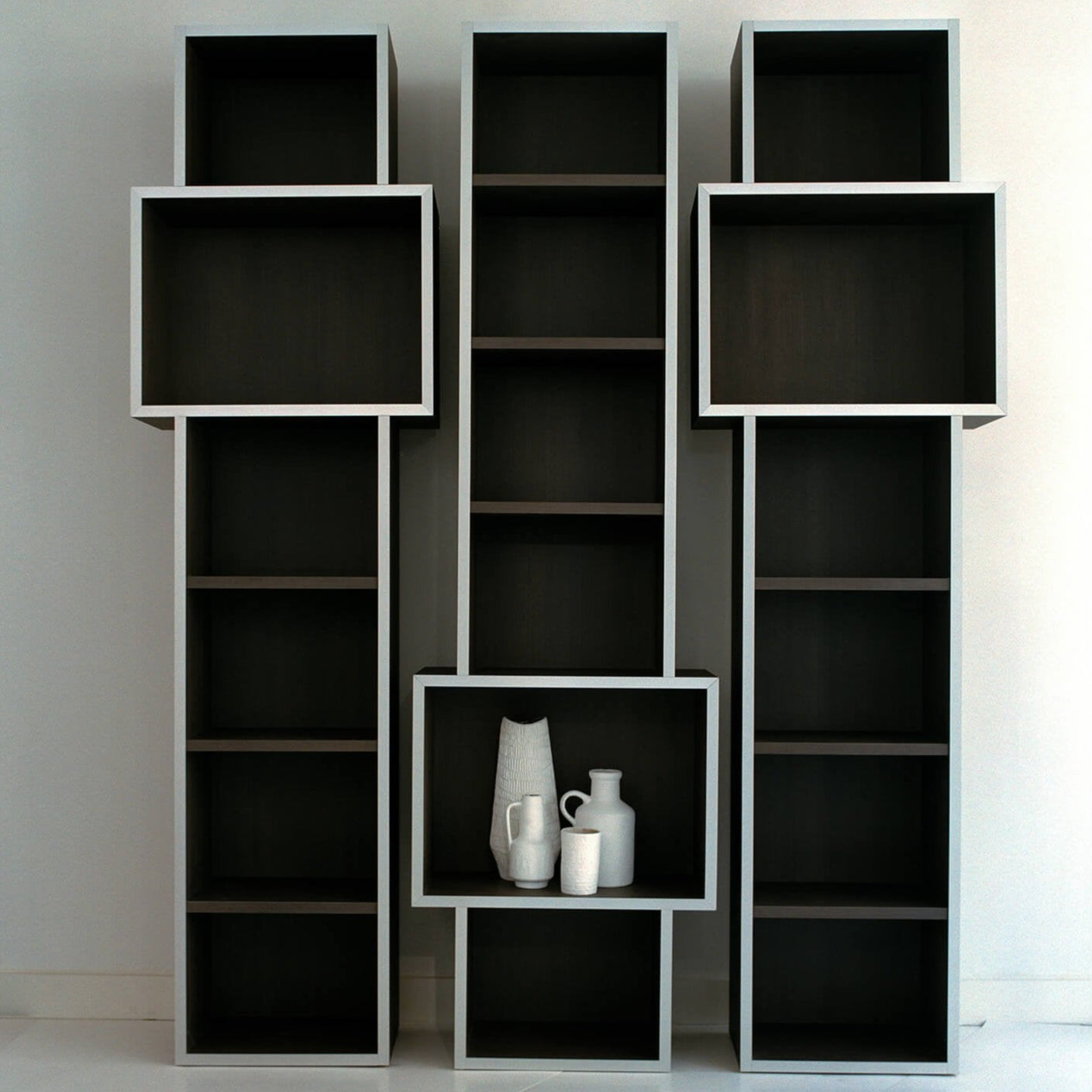 Vlecht boekenkast arp design