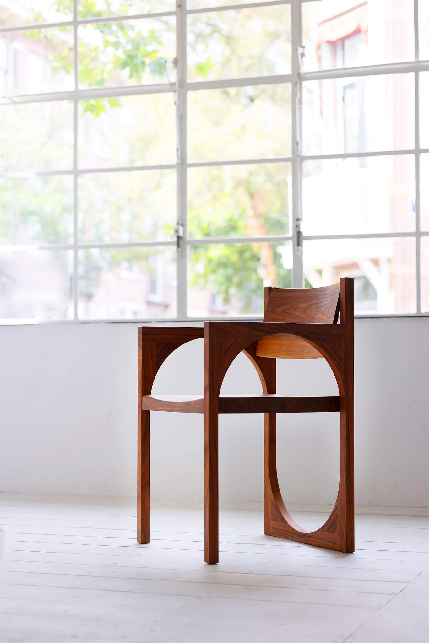 design stoel noten