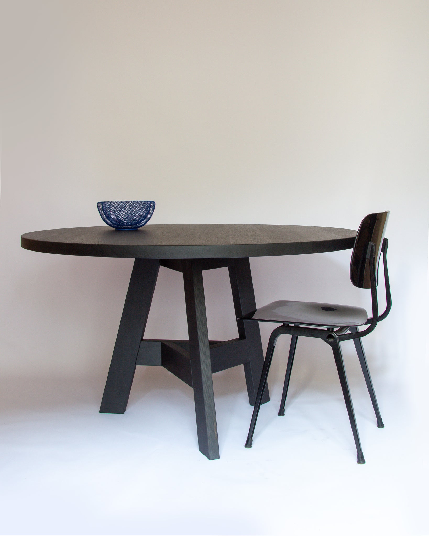 Ronde design tafel eiken zwart - Ø 130 - Triround Classic