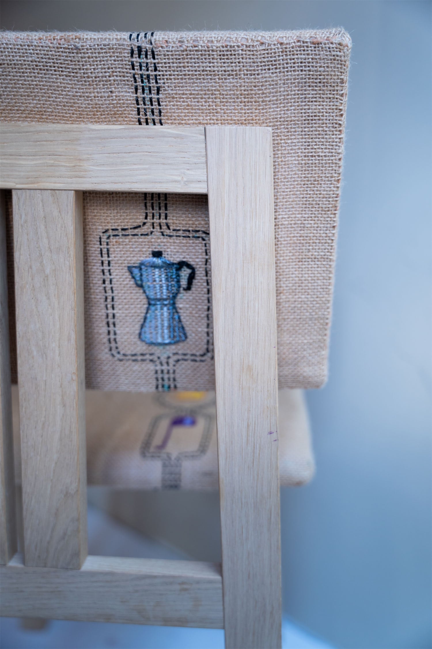 Pretty Ordinary Kitchen stoel | Arp design